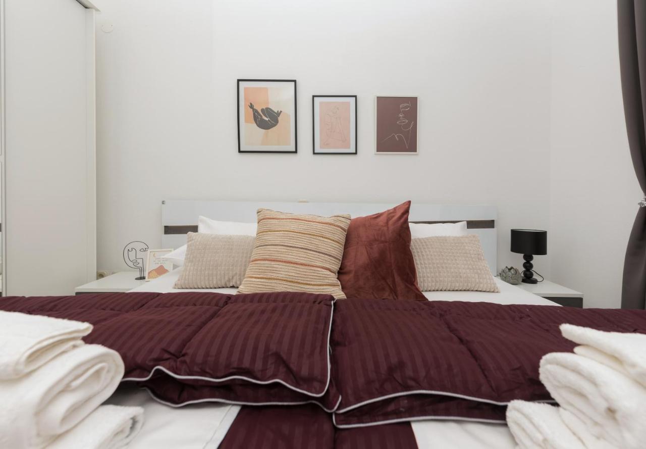 Apartment Sole Mio -Sea View Makarska Bagian luar foto